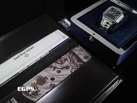 Patek Philippe 百達翡麗 PP Cubitus 5821/1A-001 不鏽鋼材質&nbsp;綠色橫條浮雕日輝紋面盤&nbsp;大三針&nbsp;方形圓角錶殼 橄欖綠 2026年保單  自動上鍊 45mm