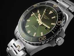 LONGINES 浪琴 HydroConquest GMT 深海征服者系列 L3.890.4.06.6 <font color="#86a003">綠色太陽紋面盤&nbsp;浪鬼 兩地時間淺水腕錶</font>&nbsp;不鏽鋼材質&nbsp;<font color="#FF0000">2026年保卡&nbsp;</font>自動上鍊 43mm