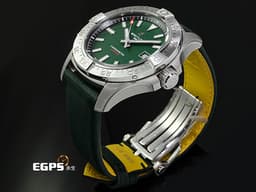 BREITLING 百年靈 Avenger 42 復仇者系列 A17328101L1X1 不鏽鋼材質&nbsp;<font color="#009100">綠色面盤</font>&nbsp;<font color="#FF0000">2025年保卡</font> 自動上鍊 42mm