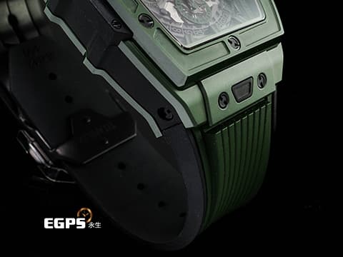 Hublot 宇舶 Spirit Of Big Bang Black Magic 42 大爆炸 靈魂系列 642.GX.5210.RX 深綠色拋光陶瓷材質 計時碼表 酒桶型 鏤空面盤 2025年電子保單 限量200支&nbsp;自動上鍊 42mm