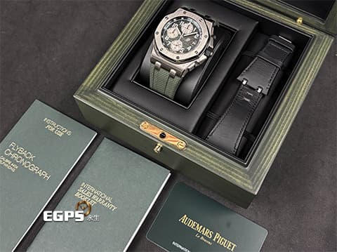 Audemars Piguet AP錶 愛彼 Royal Oak Offshore 皇家橡樹離岸型 飛返計時碼錶 26238TI.OO.A056CA.01 鈦金屬材質  綠色面盤，軍綠色款 26238  2022年保單 新式快拆錶帶   僅貼膜試戴 極新品 42mm