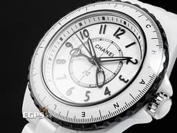 CHANEL 香奈兒 J12系列 H9763 白色陶瓷材質&nbsp;<font color="#05f0f0">COUTURE O'CLOCK 限定腕錶系列 停產絕版款 </font><font color="#ffd6d6">裁縫剪刀造型時針、分針 縫紉針造型秒針 裁縫線紋路面盤</font>&nbsp;專利不鏽鋼蝴蝶扣 <font color="#ff0000">2026年保卡</font> 石英機芯 33mm
