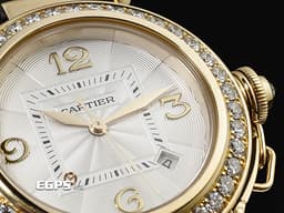 CARTIER 卡地亞 PASHA DE CARTIER 帕夏 2519 大型款 18K黃金材質&nbsp;<font color="#05f0f0">原廠鑲嵌鑽石錶圈</font>&nbsp;<font color="#0582f5">白色扭索面盤 極具辨識度的鑲嵌鑽石錶冠鎖設計</font>&nbsp;自動上鏈 32mm