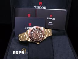 TUDOR 帝舵 Black Bay 58 Bronze 碧灣 Fifty-Eight 79012M-0001 <font color=#EA7500>BB58 青銅錶殼、錶帶</font> 雪花針 水鬼 79012 M <font color=#FF0000>自製機芯搭配最新快速調節「T-fit」折疊扣 2022年保單</font> 潛水錶 自動腕錶 39mm