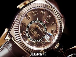 ROLEX 勞力士 Sky-Dweller 蠔式 天行者 326135 <font color="#D2691E">經典絕版巧克力色面盤搭配數字時標</font> 年曆錶 沙羅系統 兩地時間 <font color="#f3baa1">永恆玫瑰金</font> 經典三角坑紋錶圈 <font color="#FF0000">初代天行者稀有專屬綠盒</font> 自動上鍊 42mm