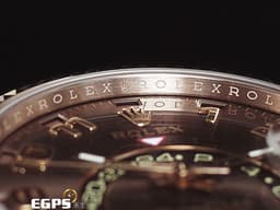 ROLEX 勞力士 Sky-Dweller 蠔式 天行者 326135 <font color="#D2691E">經典絕版巧克力色面盤搭配數字時標</font> 年曆錶 沙羅系統 兩地時間 <font color="#f3baa1">永恆玫瑰金</font> 經典三角坑紋錶圈 <font color="#FF0000">初代天行者稀有專屬綠盒</font> 自動上鍊 42mm