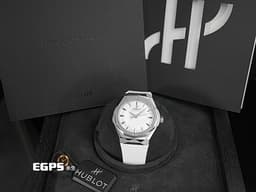 HUBLOT 宇舶 Classic Fusion 經典融合 ORLINSKI 聯名款 550.NS.2200.RW.ORL20 鈦金屬+不鏽鋼材質&nbsp;<font color="#bababa">3D立體切面錶殼呈現鑽石般折射光澤</font>&nbsp;大三針&nbsp;<font color="#ff0000">2025年保單</font> 自動上鍊 40mm