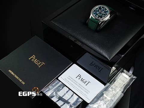 PIAGET 伯爵 Polo Skeleton系列 枕型 G0A48005 不鏽鋼材質 8.65毫米超薄萬年曆 圓模雕刻紋理深祖母綠色錶盤&nbsp;2024年保卡 新式快拆帶系統 附原廠綠色皮革錶帶 新錶訂價：1,970,000元&nbsp;自動上鍊 42mm