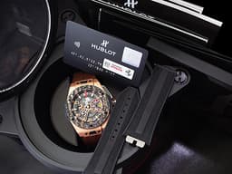 HUBLOT 宇舶 Big Bang Unico Ferrari 大爆炸 法拉利 Carbon King Gold <font color=#f3baa1>王金材質 複合材質鍛造碳錶圈</font> 401.OJ.0123.VR 飛返 計時碼表 <font color=#FF0000>鏤空面盤、法拉利輪框設計自動盤、限量500只 </font> 計時碼表 自動上鍊 45mm