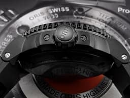 ORIS 豪利時 Aquis Date Titan Small Second 時間之海 7674 <font color="#4F4F4F">黑色塗層</font>鈦金屬+不鏽鋼材質 陶瓷錶圈 0173976747754 小秒針 <font color="#FF0000">2025年保單</font> 排氦氣閥 潛水錶 自動上鍊 46mm