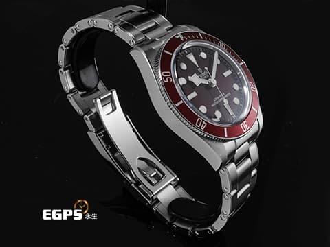 TUDOR 帝舵 Black Bay 58 GMT BB58 M7939G1A0NRU-0001 7939 不鏽鋼材質 酒紅色陽極氧化鋁字圈 酒紅色面盤&nbsp;2025年保卡  自動上鍊 39mm