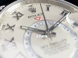 ROLEX 勞力士 Sky-Dweller 蠔式 天行者 326939 年曆錶 <font color=#FFFFDF>經典絕版羅馬數字時標</font> GMT 兩地時區 18K白金材質 <font color=#FF0000>2019年保單</font> 沙羅系統 <font color=#FFFF33>歡迎各錶友以PP、AP、勞力士來店交換，本店將以最高價評估～</font> 自動上鍊 42mm