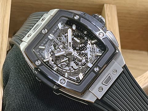 Hublot 宇舶 Spirit of Big Bang 大爆炸 靈魂系列 642.NM.0170.RX 計時碼表 鈦金屬材質 黑色陶瓷錶框 鏤空面盤 2026年電子保單 快拆式錶帶 極新品&nbsp;自動上鍊 42mm
