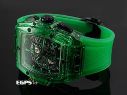 HUBLOT 宇舶 SPIRIT OF BIG BANG SAXEM 大爆炸 642.JG.0190.RT <font color=#75d56a> 綠色藍寶石水晶材質 鏤空面盤 快拆式功能錶帶 </font> <font color=#FF0000>2022年保卡 台灣公司貨 </font> <font color=#ff00ff>全球限量100支 新錶訂價：3,924,000元</font> 自動上鍊 42mm