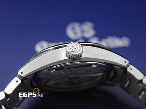 GRAND SEIKO 特級精工 GS 精工 Evolution 9系列 SLGA025G「阿寺溪藍」Spring Drive 五日鍊 動能顯示&nbsp;錶盤設計源自「阿寺川」為靈感，被譽為擁有翡翠般清澈碧綠的長野縣阿寺溪谷，錶盤上的紋理隨著入光角度的不同而發生變化，細緻地展現了河水的自然流動&nbsp;白鈦材質&nbsp;2024年台灣公司貨 自動上鍊 40mm