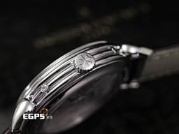 Vacheron Constantin 江詩丹頓 VC錶 Historiques Triple Calendrier 1942 歷史名作系列 三重日曆&nbsp;<font color="#f3e4af">經典「牛角」錶耳設計</font> 3110V/000A-B425 全日曆 小秒針 不鏽鋼<font color="#FF0000">&nbsp;日內瓦印記 2021年保單</font>&nbsp;手上鏈 40mm