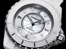 CHANEL 香奈兒 J12 系列 H2423 白色陶瓷 <font color="#a7e4ec">珍珠貝母面盤&nbsp; 原廠鑽石時標</font> 大三針 專利不鏽鋼蝴蝶扣<font color="#ff0000"> </font>自動上鍊 38mmm