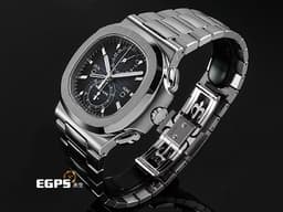 Patek Philippe 百達翡麗 PP錶 Nautilus Travel Time Flyback Chronograph 金鷹 鸚鵡螺 5990/1A-011<font color="#4169e1">&nbsp;</font><font color="#1461a9">藍色漸層橫條紋面盤</font>&nbsp;兩地時區 飛返 計時碼錶 不鏽鋼 <font color="#ff0000">新一代鋼王</font>&nbsp;<font color="#FF0000">2026年保單&nbsp;</font>自動上鏈 40.5mm