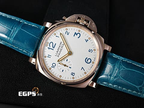 PANERAI 沛納海 Luminor Due 3 Days PAM741 Oro Rosso 象牙白色面盤搭配藍色數字時標 PAM00741 三日鍊 小秒針 玫瑰金材質 特製P.1000/10鏤空機芯&nbsp;2020年保單 手上鍊 42mm