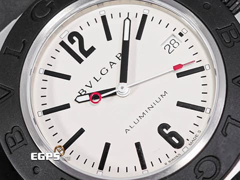 BVLGARI 寶格麗 Bulgari Aluminium系列 103382&nbsp;鋁合金+鈦金屬材質&nbsp;黑色橡膠刻度錶圈&nbsp;大三針&nbsp;2025年保卡&nbsp;自動上鍊 40mm