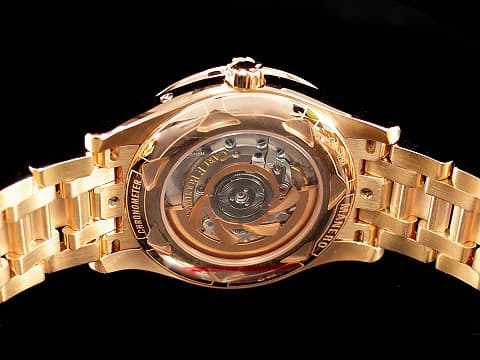 Carl F. Bucherer 寶齊萊 Manero 馬利龍 00.10902.03.16.01 18K玫瑰金材質 鏈帶款&nbsp;萬年歷 月相顯示功能&nbsp;新錶參考訂價：1,900,000元 整支重約4.9兩&nbsp;自動上鍊 40mm