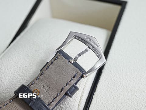 Patek philippe 百達翡麗 PP錶 Complications 複雜功能時計 Annual Calendar MoonPhases&nbsp;藍色漸變黑色日輝紋錶盤&nbsp;5205G-013 年曆錶 月相盈虧 日夜顯示 18K白金材質 2025年保單&nbsp;5205 G 自動上鍊 40mm