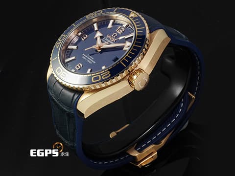 OMEGA 歐米茄 Planet Ocean 600&nbsp;21563442103001 18K玫瑰金材質 藍色陶瓷單向旋轉錶圈、錶殼&nbsp;2025年保卡 新錶訂價：999,000元&nbsp;同軸擒縱 自動上鏈 43.5mm