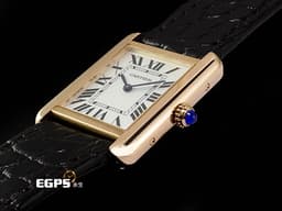 CARTIER 卡地亞 經典 坦克 TANK MUST 小型款 18K玫瑰金材質&nbsp;<font color="#6da6d2">圓珠形錶冠鑲嵌1顆凸圓形藍色合成尖晶石</font> 石英機芯 27 x 22mm