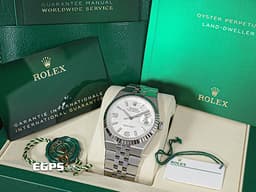 ROLEX 勞力士 Land-Dweller 40 蠔式 陸行者 127334 <font color="#ededed">醇白色蜂巢圖案錶面</font> 大三針 不鏽鋼&nbsp;<font color="#fa00fa">最新款7135型機芯 透明錶背</font>&nbsp;18K白金經典三角坑紋外圈&nbsp;<font color="#FF0000">2025年保卡 纖薄紀念型（Flat Jubilee）錶帶</font>&nbsp;自動上鍊 40mm