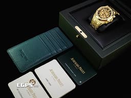 Audemars Piguet 愛彼 AP錶 Royal Oak Chronograph 皇家橡樹 <font color="#ffcf24">18K黃金材質&nbsp;26240BA.OO.1320BA.02 煙燻金色「Grande Tapisserie」格紋面盤</font>&nbsp;飛返 計時碼表 <font color="#ff0000">2026年保卡 保有原廠膠膜</font>&nbsp;自動上鍊 41mm