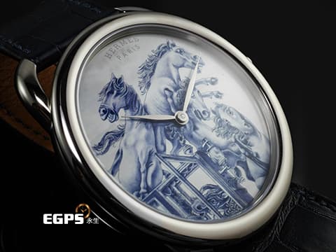 HERMES 愛馬仕 ARCEAU系列 Grand carrosse royal 自由野性的豪華皇家馬車 18K白金材質 微繪工藝腕錶 彩繪珍珠母貝面盤 限量12只 新錶參考訂價：2,402,000 元 自動上鍊 41mm