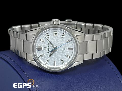 GRAND SEIKO 特級精工 精工 Evolution 9 系列 SLGB003G 銀藍色紋理面盤 宛如白雪覆蓋樹林 展現冰霜森林之美&nbsp;白鈦材質 Spring Drive&nbsp;U.F.A.機芯 年誤差±20秒&nbsp;三日鍊 動能顯示 大三針 最新可微調摺疊錶扣&nbsp;大谷翔平代言款&nbsp;2026年保單&nbsp;自動上鍊 37mm