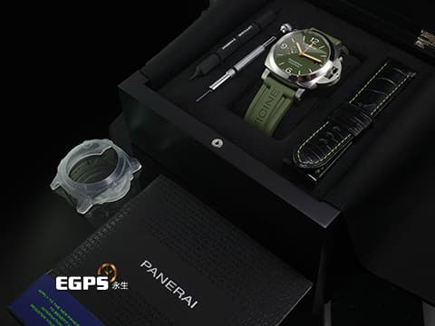 PANERAI 沛納海 Luminor 1950 3 Days GMT PAM1056 PAM01056 印度板球傳奇球星&nbsp;Mr.Dohni聯名限量款 軍綠色面盤&nbsp;金質指針、小秒針 2020年保卡 限量251支&nbsp;自動上鍊  44mm