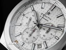 ZENITH 真力時 DEFY Skyline 碟飛 03.9500.3600/01.I001 不鏽鋼材質 <font color="#d9d9d9">銀白色旭日紋圖案面盤</font> <font color="#FF0000"> 2025年保卡 附原廠綠色橡膠錶帶 </font> 自動上鍊 42mm
