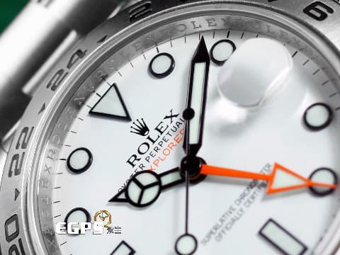 ROLEX 勞力士 Explorer II 蠔式 探險家二號 226570 白色面盤 探二 橘色兩地時間指針 GMT 不鏽鋼 新式3285機芯 2021年保卡 錶友蒐藏未使用品&nbsp;自動上鍊 42mm