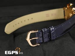 CARTIER 卡地亞 Ballon Bleu 藍氣球 WGBB0053<font color="#ededeb">&nbsp;原廠鑲嵌21顆鑽石 (共重0.10克拉) 銀白色陽光射線壓紋錶盤 </font>中型 經典鑲嵌<font color="#2858c8">藍色尖晶石</font>錶冠 玫瑰金材質 <font color="#FF0000">2024年保卡</font> 自動上鍊 36mm