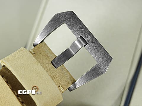 PANERAI 沛納海 Luminor Venticinque PAM02025 社群Paneristi成立25週年 限量版 藍色漸變三明治面盤 藍寶石金魚缸風防&nbsp;PAM2025 三日鍊 Brunito塗層不鏽鋼材質 傳奇「Fiddy」復刻款&nbsp;2026年保單 限量1000只&nbsp;手上鍊 44mm