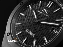 IWC 萬國 Ingenieur 42 工程師系列 IW338903 <font color="#05f0f0">黑色陶瓷材質 專賣店限定款 工程師系列獨特網格風格結構面盤</font>&nbsp;<font color="#ff0000">僅試戴極新品</font>&nbsp;<font color="#ff0000">2025年保卡</font>&nbsp;自動上鍊 42mm