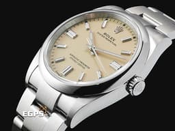 ROLEX 勞力士 Oyster Perpetual 36 蠔式恆動型 126000 <font color="#f8e5c4">米色 奶茶色面盤</font>&nbsp;經典 OP36 大三針 不鏽鋼材質&nbsp;<font color="#FF0000">2026年保卡</font> 自動上鍊 36mm