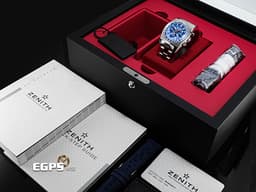 ZENITH 真力時 Chronomaster Original 系列 03.A3818.400/51.M3818 鈦金屬材質 <font color="#70cce1">El Primero 高振頻機芯 縱向拉絲藍色熊貓面盤 鋸齒狀測速儀刻度</font>&nbsp;<font color="#FF0000">2020年保卡 </font><font color="#fa00fa">復刻A3818 1969-2019</font><font color="#fafa01">&lt;五十周年紀念&gt;</font><font color="#fa00fa">"AIRWEIGHT COVER GIRL"</font><font color="#FF0000"> 限量100支&nbsp;</font> 自動上鍊 38mm