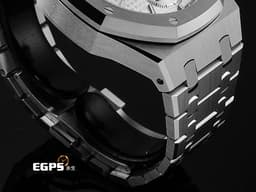 Audemars Piguet 愛彼 AP錶 Royal Oak 皇家橡樹系列 不鏽鋼材質 26240ST 飛返計時功能 <font color="#F8F8FF">26240ST.OO.1320ST.07 銀色調面盤 </font><font color="#FF0000">2025年新式保卡&nbsp;</font>自動上鍊&nbsp;41mm