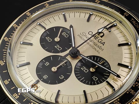 OMEGA 歐米茄 Speedmaster Moonwatch Professional 超霸 登月 計時碼錶 速霸 Moonshine金 31062425099001&nbsp;余文樂 金色熊貓面盤 宛若隕石表面的錶帶內襯&nbsp;3861機芯&nbsp;2022年保卡&nbsp;同軸擒縱 手動上鏈 42 mm