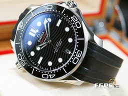 OMEGA 歐米茄 Seamaster 海馬系列 21032422001001 同軸擒縱  不鏽鋼材質&nbsp;<font color="#05f0f0">黑色橡膠錶帶海馬 黑海馬</font><font color="#FF0000"> 2019年保單 </font> 專業潛水錶300米防水 42mm