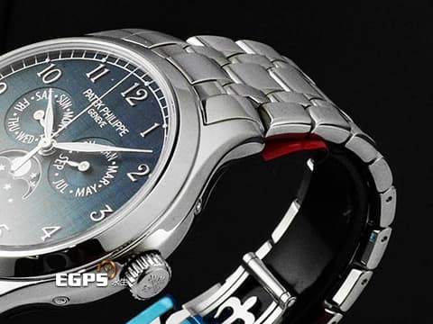 Patek philippe 百達翡麗 PP COMPLICATIONS 4947/1A 複雜功能時計 4947 不鏽鋼材質 鏈帶款 藍色絲綢紋理面盤 2025年保單 新錶參考訂價：1,698,000元 保有部分原廠膠膜 自動上鏈 38mm