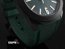 BVLGARI 寶格麗 Octo Roma 103925 黑色DLC不鏽鋼材質&nbsp;<font color="#47b370">綠色巴黎釘紋錶盤 快拆功能錶帶</font><font color="#FF0000">&nbsp;2025年保卡</font>&nbsp;自動上鍊 41mm