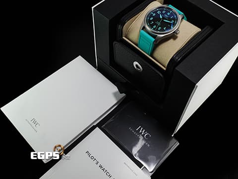 IWC 萬國錶 馬克二十飛行員系列&nbsp;Mercedes-AMG Petronas F1車隊 Mark XX特別版 馬石油綠色 IW328210 鈦金屬材質 5日動力儲存&nbsp;2026年保卡&nbsp;自動上鍊 40mm
