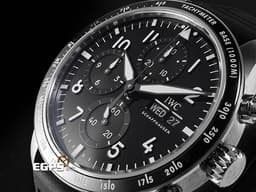IWC 萬國 Pilot`s Chronograph 飛行員系列 IW388305 AMG特別版 鈦金屬材質&nbsp;<font color="#FF0000">2025年保卡 快拆式功能設計&nbsp;</font>自動上鏈 41mm