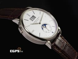 A.LANGE &amp; SOHNE 朗格 SAXONIA Annual Calendar 大日期窗 384.026  <font color="#e6e5e4">白K金材質 銀白色面盤</font> <font color="#40e0d0">優美月相顯示 絕美德國工藝 經典大日期窗 錶界的頂級傳奇藝術</font> <font color="#FF0000">2020年保單 台灣公司貨</font> 自動上鍊 40mm