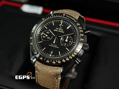 OMEGA 歐米茄 Speedmaster Chronograph 超霸 速霸 31192445101006 計時碼表 Dark Side of the Moon「月之暗面」陶瓷面盤 黑陶瓷錶殼 復古色刻度、夜光指針時標 同軸擒縱 自動上鏈 44.25mm