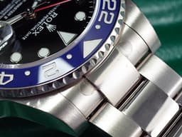 ROLEX 勞力士 GMT-Master II 格林威治型 126710 BLRO 陶瓷<font color=#EA0000>紅</font><font color=#4169e1>藍</font>雙色框 126710BLRO 兩地時區 <font color=#FF0000>Pepsi 百事圈 可樂圈 2024年保單 部分膠膜沒撕 蠔式（Oyster）三板錶帶 </font> 自動上鍊 40mm